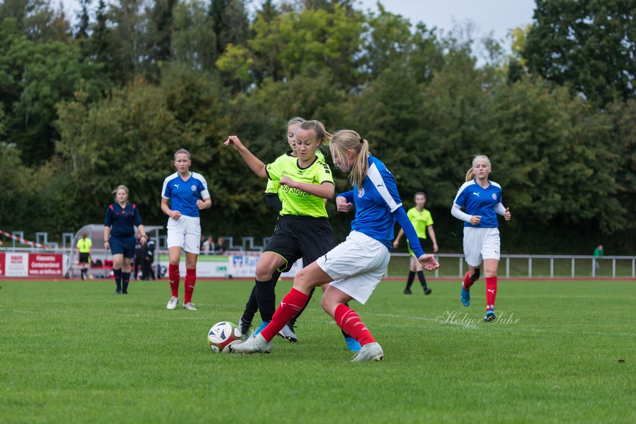 Bild 133 - B-Juniorinnen TSV Schoenberg - Holstein Kiel : Ergebnis: 0:23